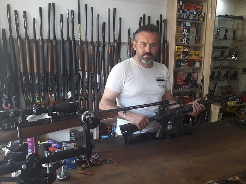 Karamürsel de Yetkili Silah Bakım, Tamir ve Satış Mağazası Hizmete Açıldı