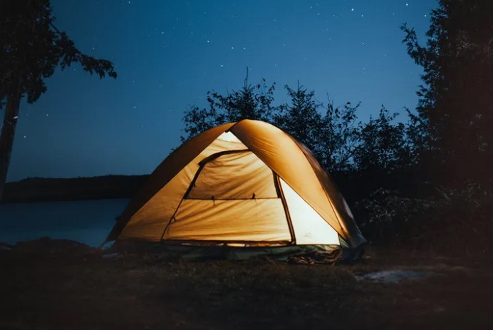Sakarya’da Gençler Macerapark’ta Kamp Heyecanı Yaşıyor