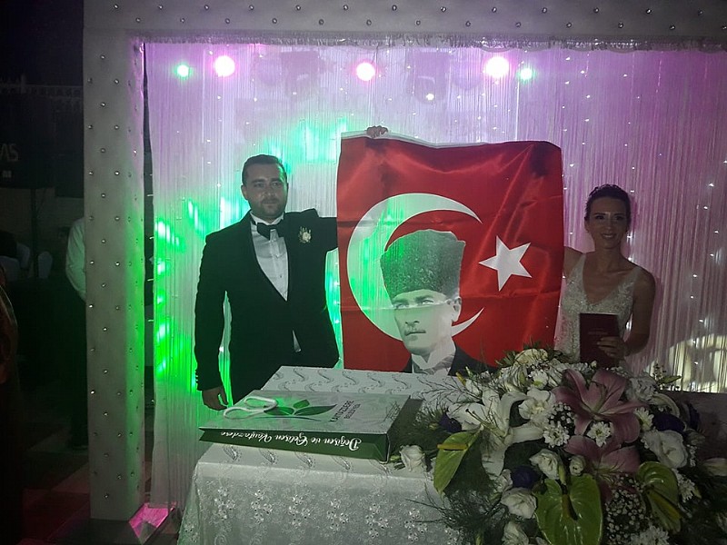 Avukat Tarık Can Bağdat Dilara Serdaroğlu ile Evlendi
