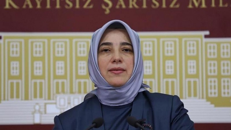 Kocaeli temayül yoklamalarının sorumlusu AKParti Grup Başkan Vekili Özlem Zengin