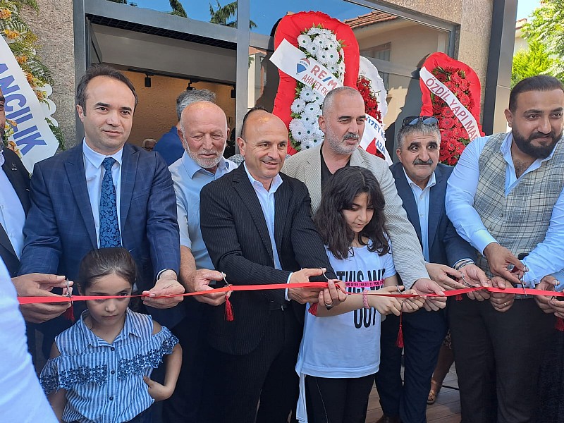 Altimer Grup Tarafından Altınova Ticaret Merkezi Açıldı