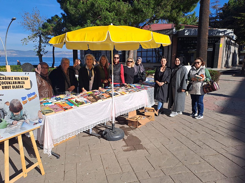 CHP Karamürsel İlçe Kadın Kolları “ Alacağınız Her Kitap Çocuklarımıza Umut Olacak “