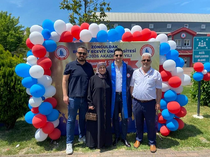 Karamürsel Kızderbent Köyünden Furkan Akbaş, Tıp Fakültesinden 3.sırada Mezun Oldu