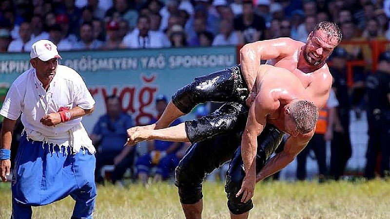 Karamürsel yağlı güreşleri ertelendi