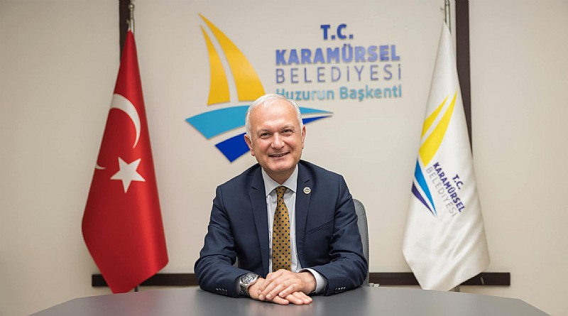 Karamürsel Belediye Başkanı Ahmet Çalık” 2025 yılı, Karamürsel için daha güzel yarınlara doğru atılacak önemli bir adım olacak. Yeni yılınız kutlu olsun.”