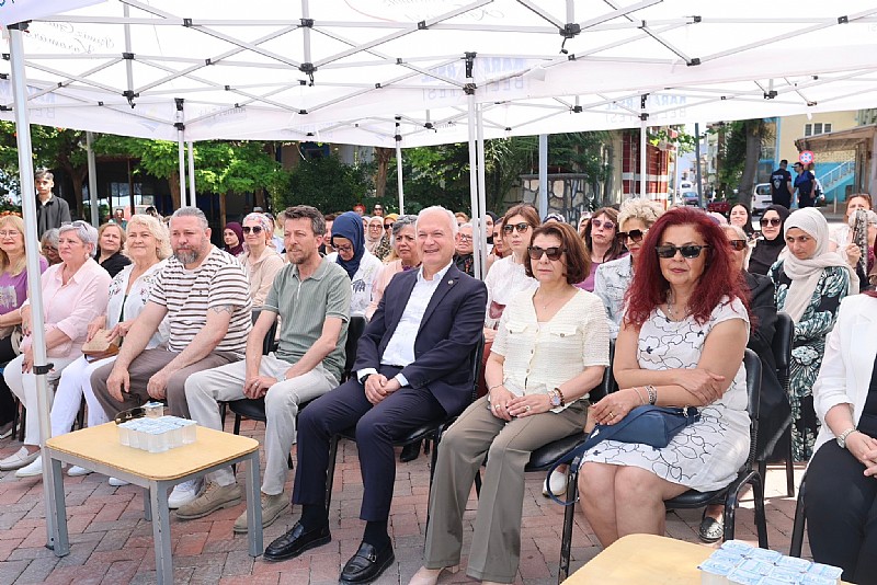 Karamürsel’de KARMEK kursiyerlerinin yılsonu sergisi açıldı	