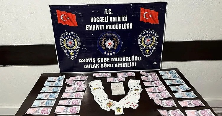 Karamürsel'de kumar baskını