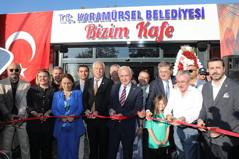 Karamürsel’in ilk sosyal tesisi “Bizim Kafe” hizmete açıldı