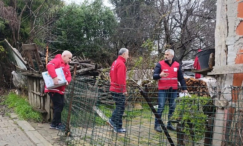Karamürsel ’de  “her sınıftan bir koli” kampanyası başladı	