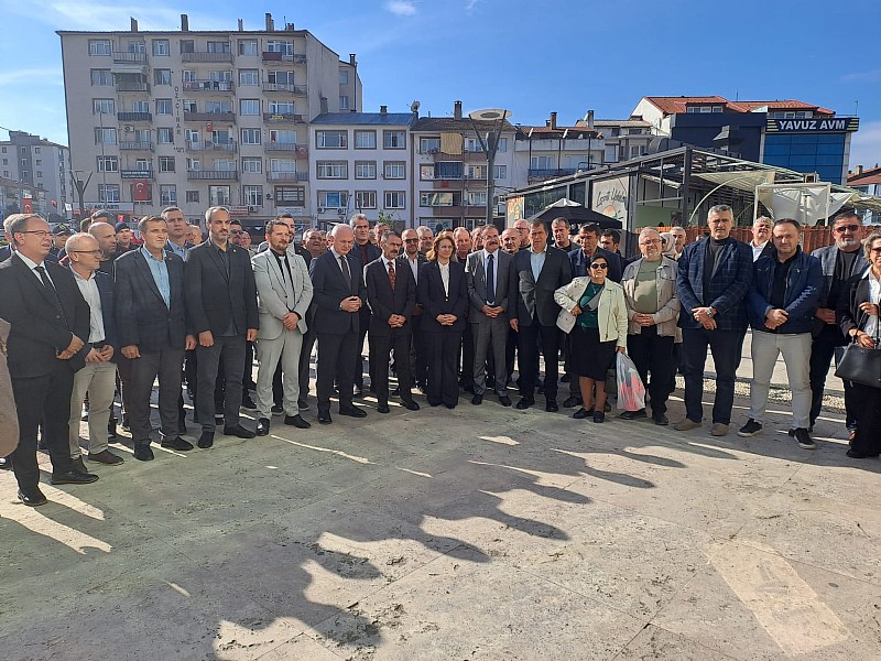 Karamürsel Muhtarlar Derneği’nin Yeni Hizmet Binası Açıldı Karamürsel Muhtarlar Derneği’nin Yeni Hizmet Binası Açıldı