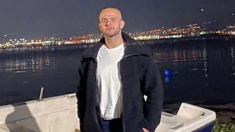 Genç adam evinde ölü bulundu	