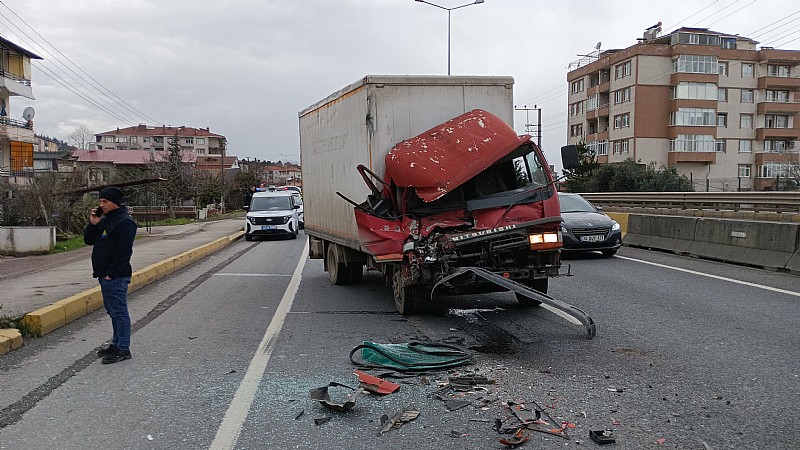 Karamürsel'de zincirleme trafik kazası; 1 Yaralı