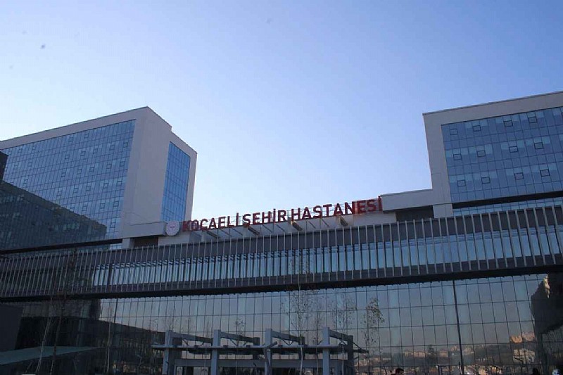 Yeni doğmuş bebeği su kanalına attılar	
