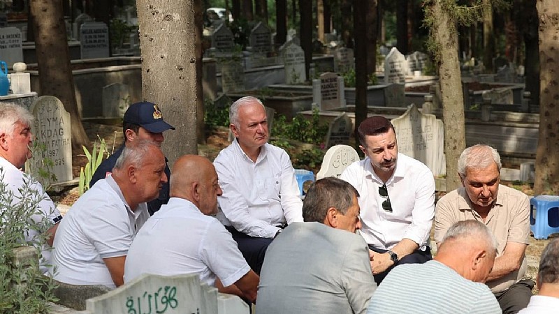 Karamürsel'de deprem şehitleri unutulmadı