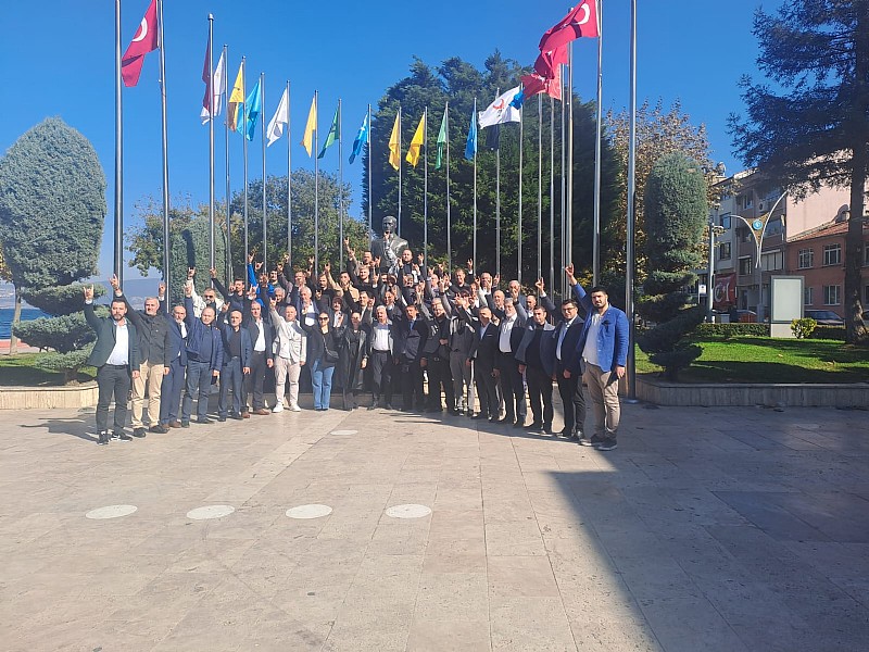 MHP Karamürsel 'de Yeni Yönetiminin Görev Dağılımı Belirlendi