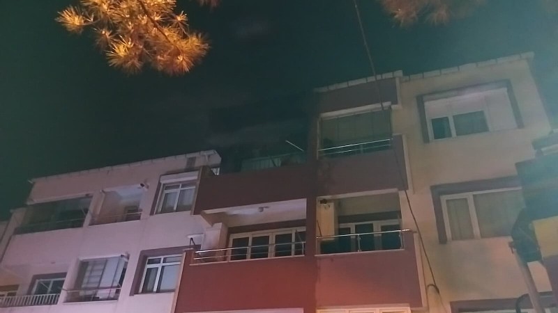 Karamürsel’de gece yarısı yangın